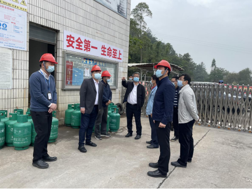 （宣傳信息）中山市市場(chǎng)監(jiān)管局開(kāi)展2022年元旦春節(jié)期間特種設(shè)備安全大檢查286.png