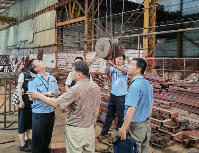 市應急管理局到港口鎮(zhèn)開展專項排查整治檢查督查2.png