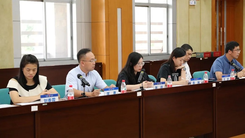 府院聯(lián)動 中山召開行政應訴工作聯(lián)席會議2.jpg