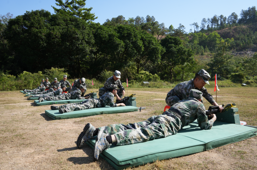 港口鎮(zhèn)組織開展“軍事日”活動1.png