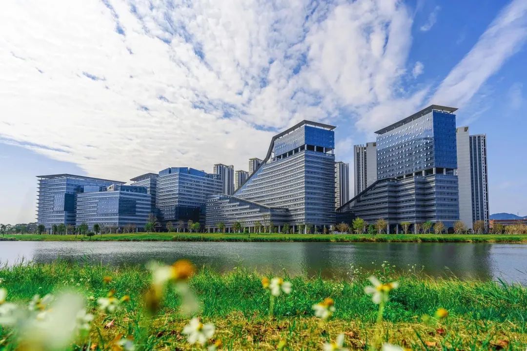 沿著正確方向推動中山現(xiàn)代化建設行穩(wěn)致遠 努力為全省高質(zhì)量發(fā)展作出新的更大貢獻3.jpeg