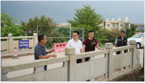迅速行動(dòng)！港口鎮(zhèn)扎實(shí)做好防汛工作1.png