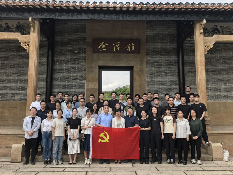 市司法局青年理論學習小組赴鄭觀應故居開展聯(lián)學活動4.jpg
