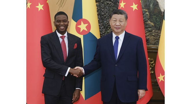 習(xí)近平會(huì)見(jiàn)格林納達(dá)總理米切爾
