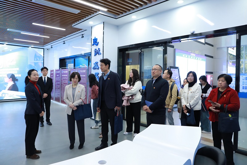 中山市司法局機(jī)關(guān)第一黨支部 深圳市寶安區(qū)司法局第一黨支部開(kāi)展結(jié)對(duì)共建主題黨日活動(dòng)1.jpg
