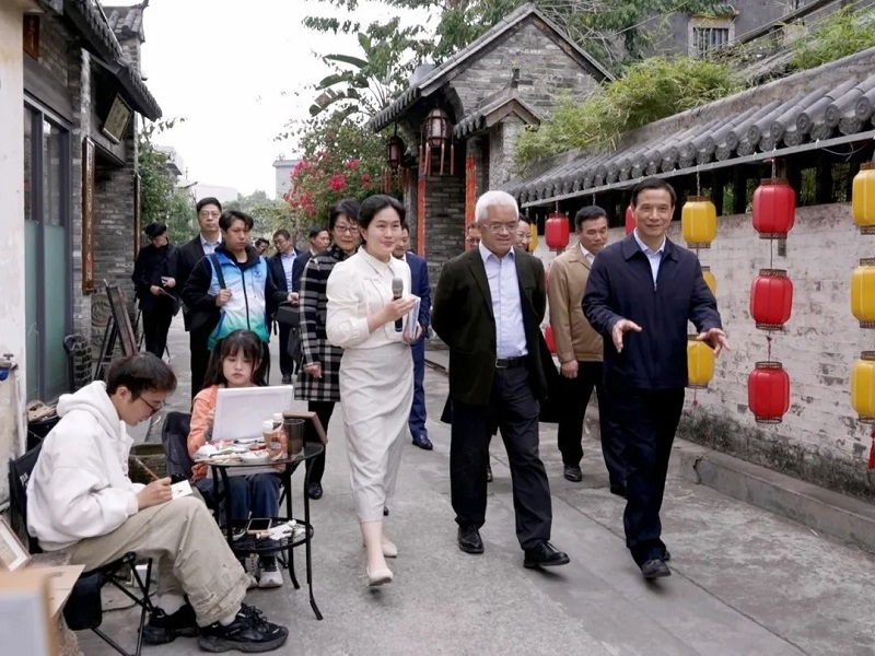 普法宣傳｜全國人大憲法和法律委員會到中山調(diào)研法治宣傳工作1.jpg