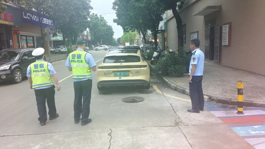 整治違停車輛2.jpg