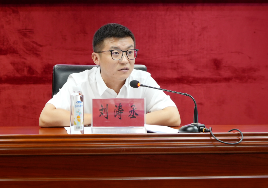 筑牢思想防線，以新?lián)斝伦鳛殚_創(chuàng)港口高質(zhì)量發(fā)展新局面！港口鎮(zhèn)組織開展系列警示教育與專題學(xué)習(xí)會2.png