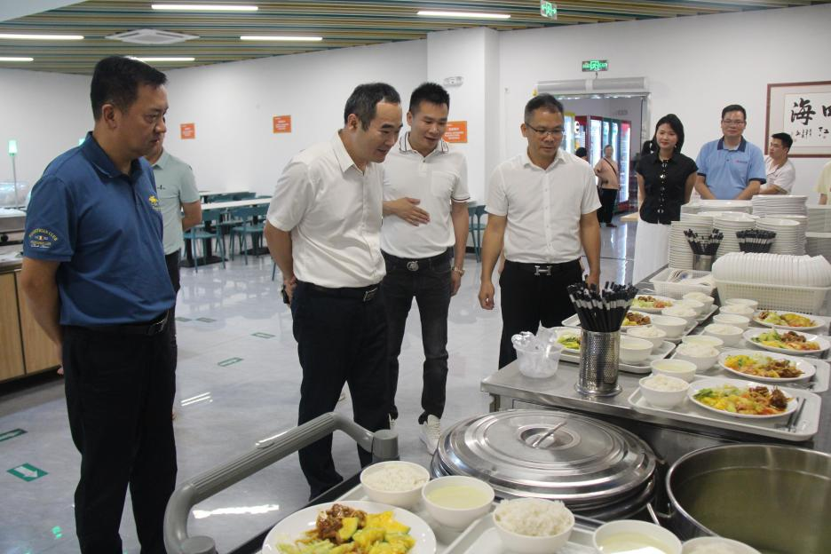 打造長者幸?！靶缕瘘c”！神灣鎮(zhèn)長者飯?zhí)谜浇遗?>
							</a>
						</li>
																													<li style=